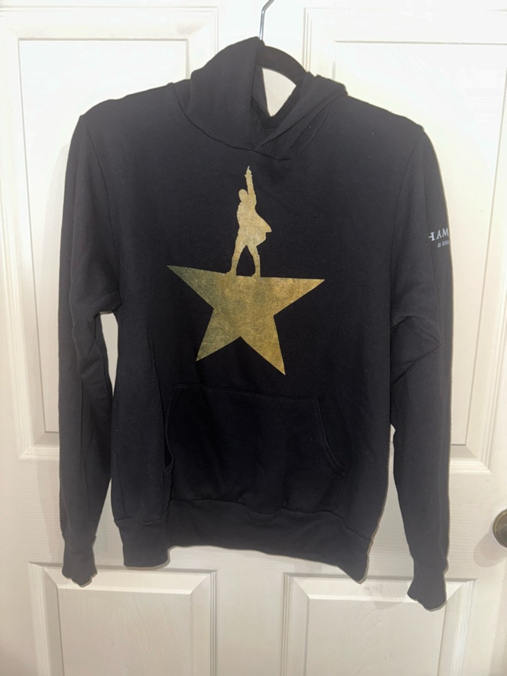 Hamilton Black Hoodie with Gold Star Performer Graphic S theater